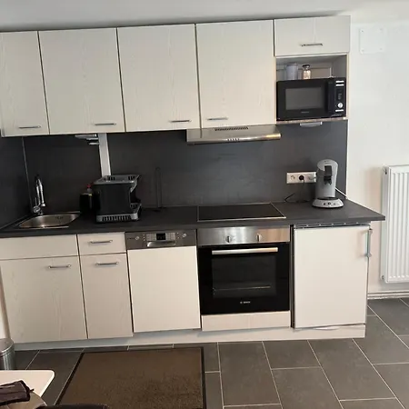 Appartement Moderne 2-zimmer-wohnung Nahe Daimler