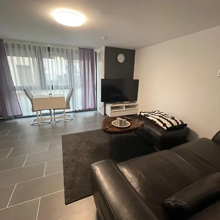 Moderne 2-zimmer-wohnung Nahe Daimler Appartement