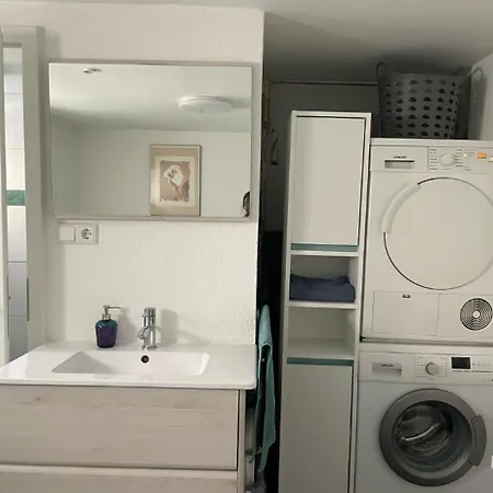 Moderne 2-zimmer-wohnung Nahe Daimler