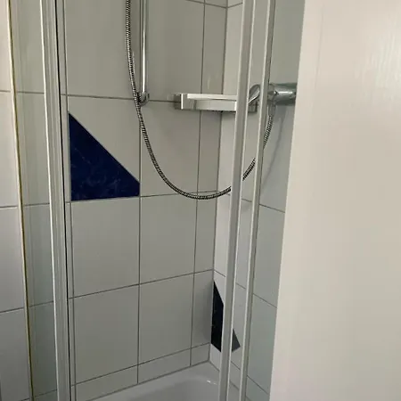 Moderne 2-zimmer-wohnung Nahe Daimler Appartement