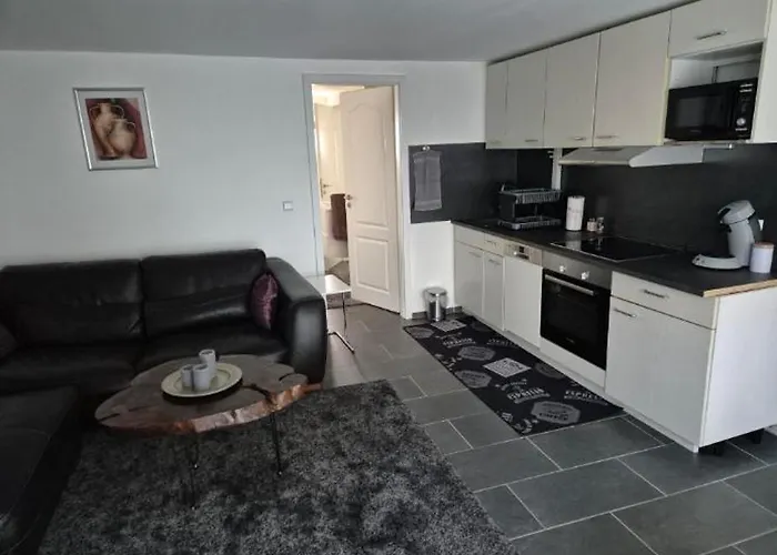 Moderne 2-zimmer-wohnung Nahe Daimler Apartamento